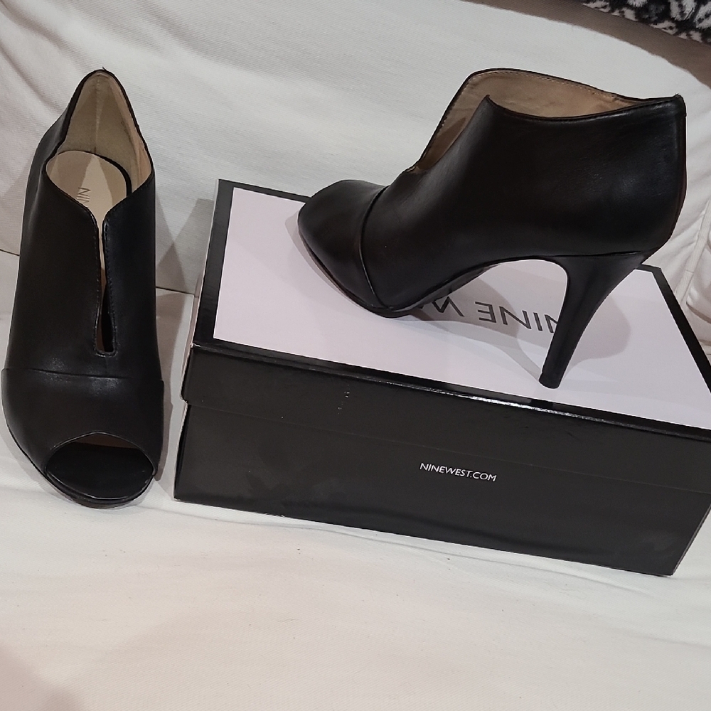 Nine West Black Open Toe Heel Booties
